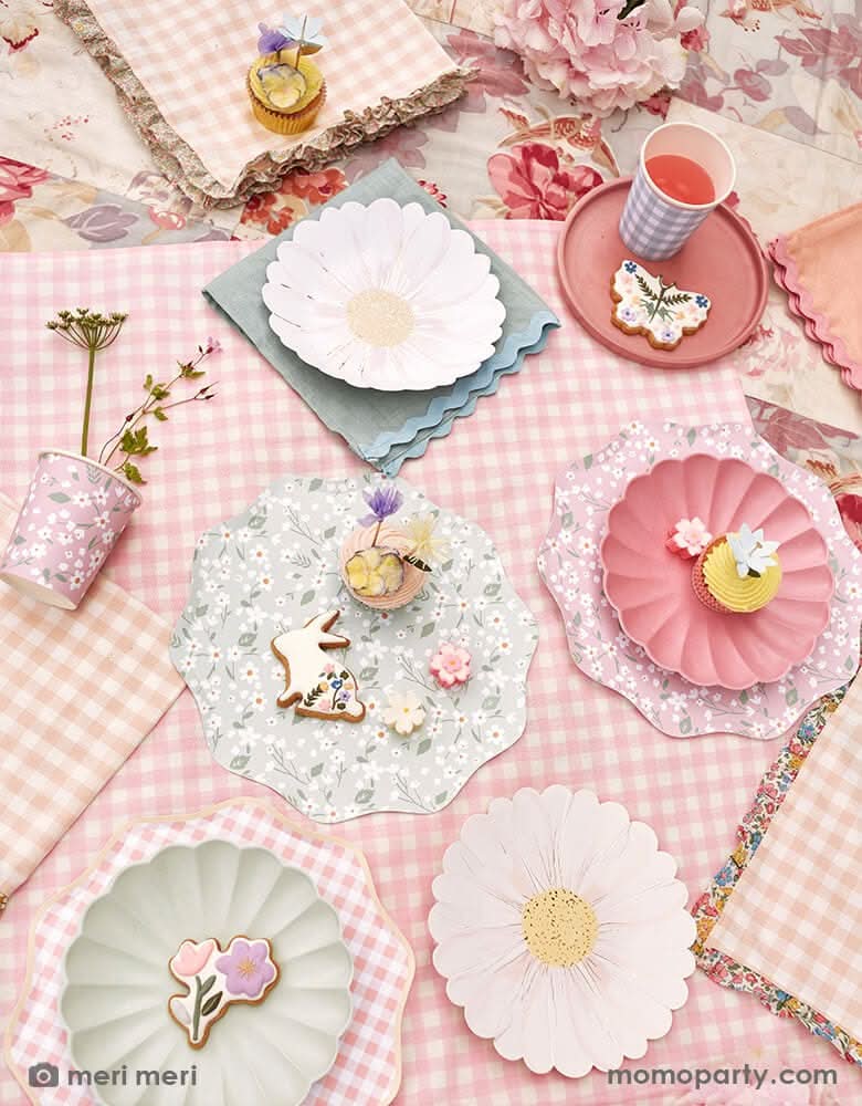 Ditsy Floral Paper Side Plates – 8.5" Party Set of 12 (4 Colors)
